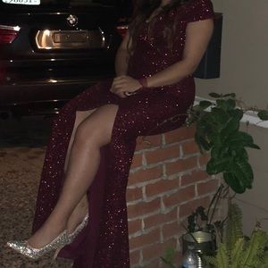 Burgundy sparkly dress😍😍😍😍